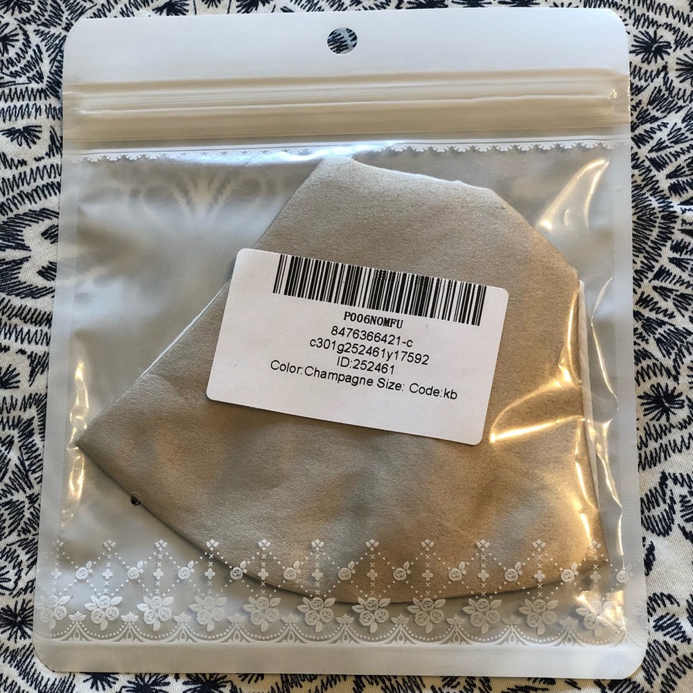 Face Masks Set - NWT - Picture 5 of 6